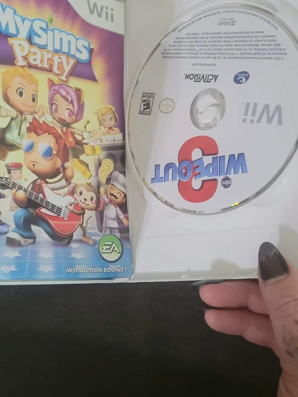 10 Nintendo Wii Game Bundle with White Spine Cases